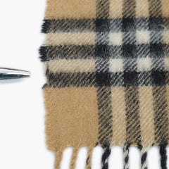 Burberry Cashmere Plaids & Check Pre-Owned Scarf